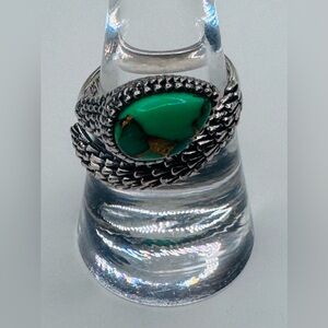 925s Sterling Silver W/Green Stone Serpentine Ring | US 8 | New In Box
